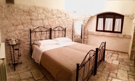 camera matrimoniale trullo